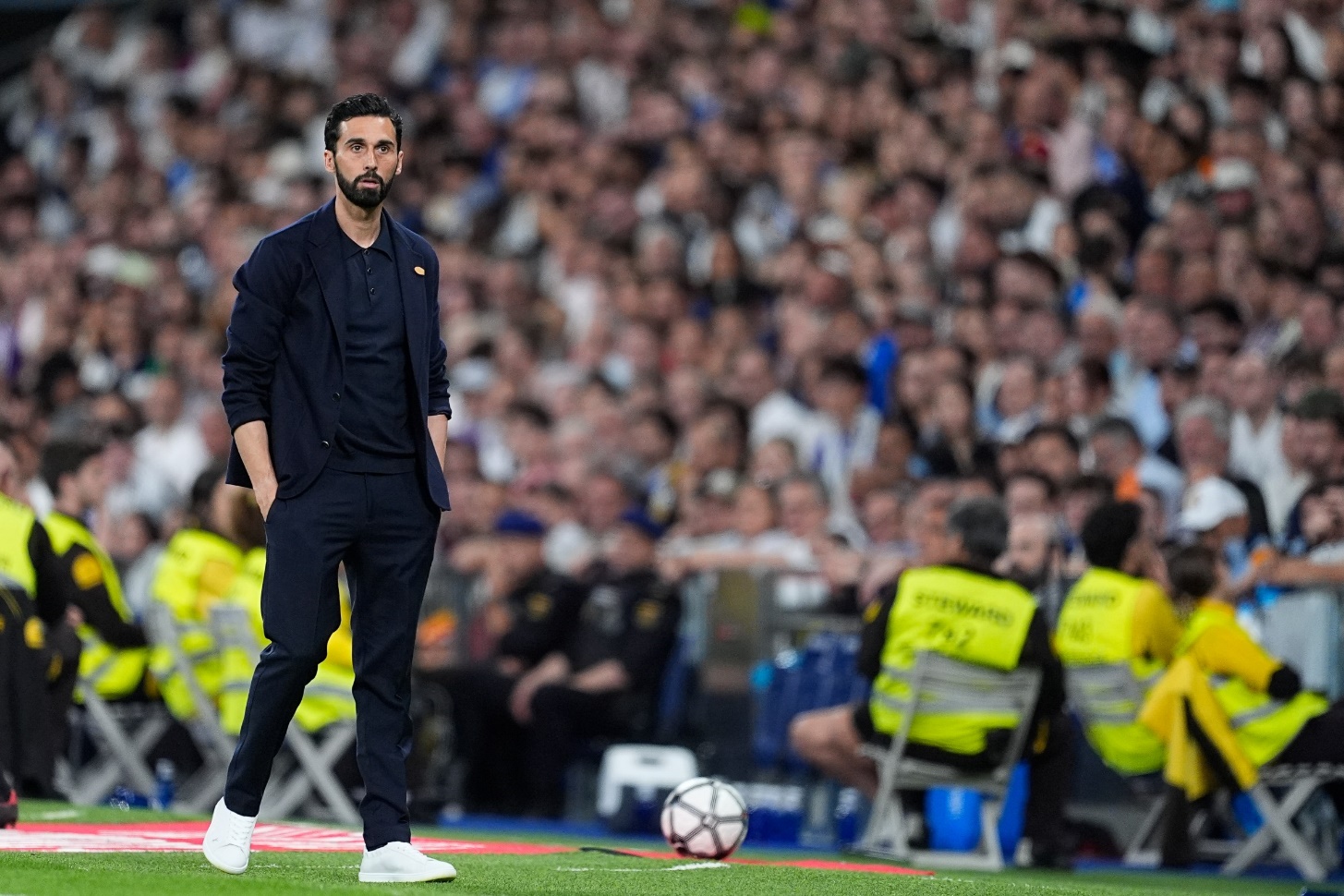 Real Madrid chọn thuyền trưởng cho mùa giải mới Jose Mourinho hay Jurgen Klopp 2