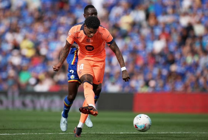 Thắng nhẹ Getafe, Barca sắp bảo vệ thành công danh hiệu vô địch La Liga 2