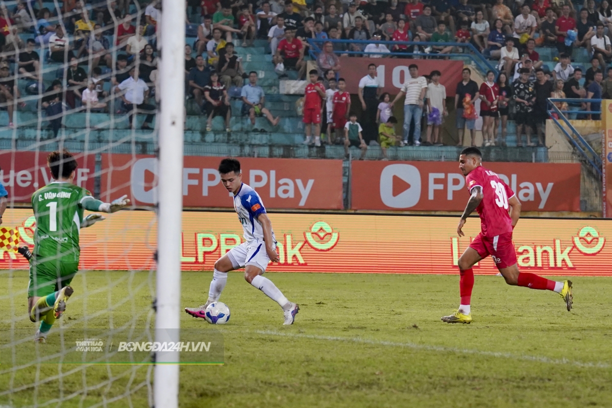 Đình Bắc gieo sầu, Cao Văn Bình có ngày thi đấu khó quên 6