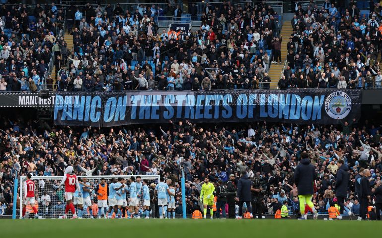 Từ khoảnh khắc kiên cường của Declan Rice cho đến biến số mới ở cuộc đua vô địch Premier league 1