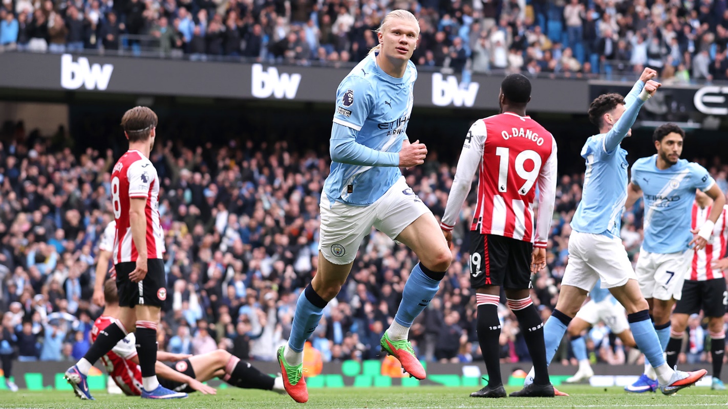 Cả Premier league hướng về Derby London West Ham - Arsenal Ngày mà Tottenham cay đắng cổ vũ tử địch 2