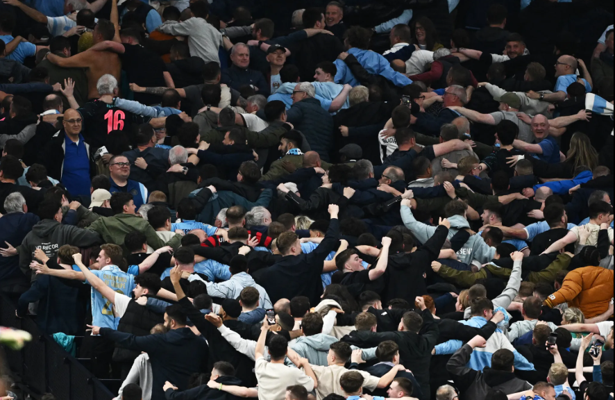 Arsenal có đáng bị phần còn lại của Premier league ghét bỏ 3