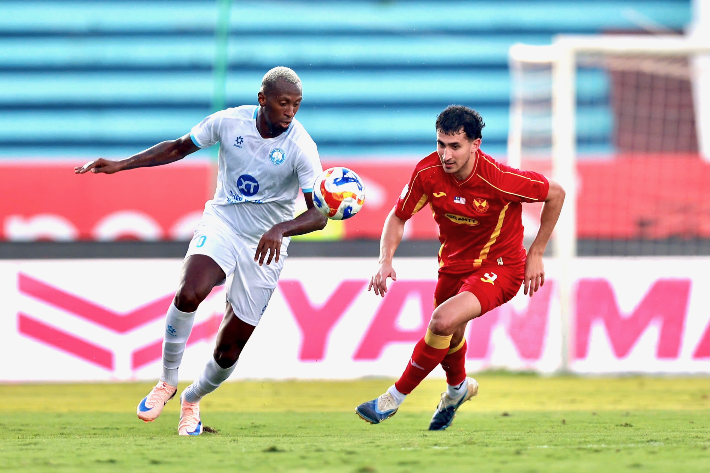 Xuân Son bất lực, Nam Định dừng bước ở Shopee Cup 3 Xuân Son bất lực, Nam Định dừng bước ở Shopee Cup 3