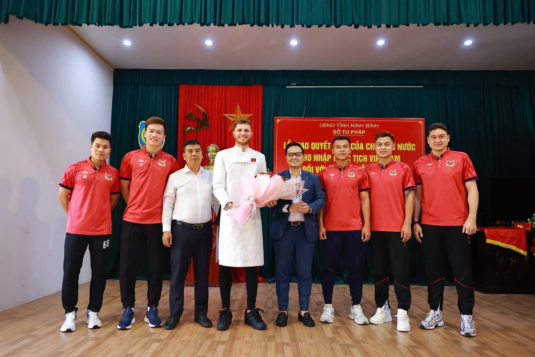 Geovane chinh thuc tro thanh cong dan Viet Nam