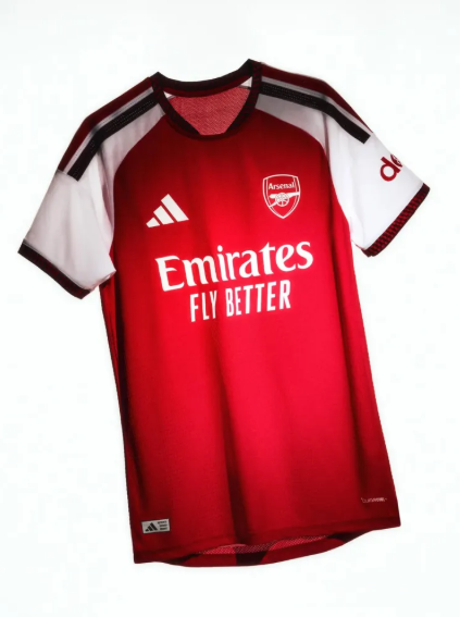Arsenal chính thức công bố áo đấu sân nhà ở mùa giải 202627 5
