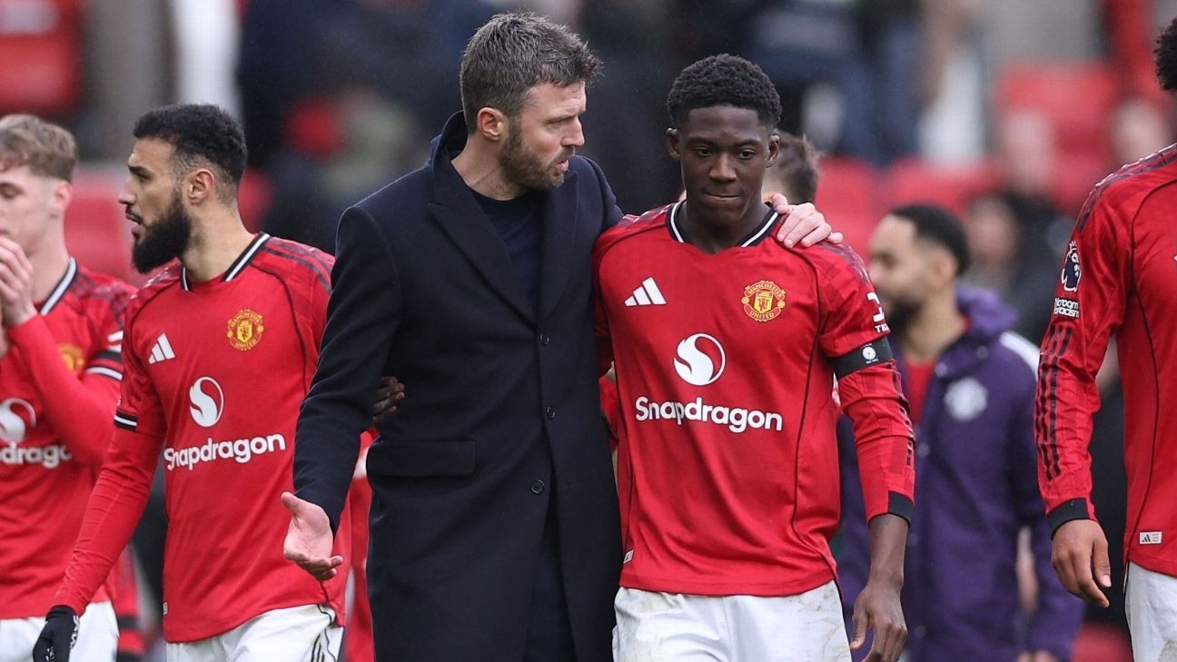 Hãy gạt cảm xúc sang một bên, Man Utd cần phải cân nhắc kĩ lưỡng về Michael Carrick 2