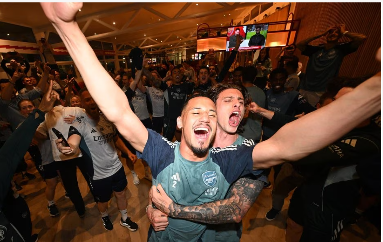 Mùa giải đặc biệt của Arsenal! 3