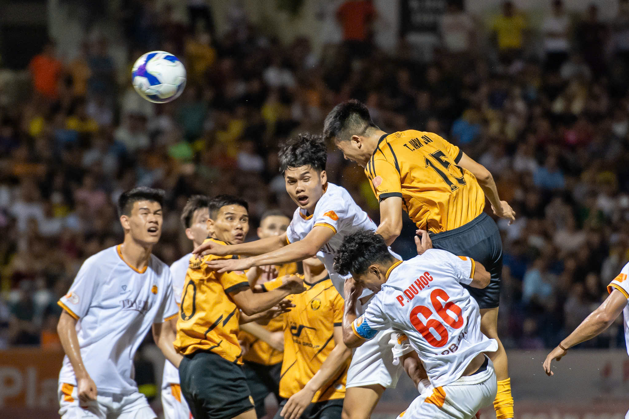 Nguy cơ HAGL phải đá play-off sinh tử 1 Nguy cơ HAGL phải đá play-off sinh tử 1