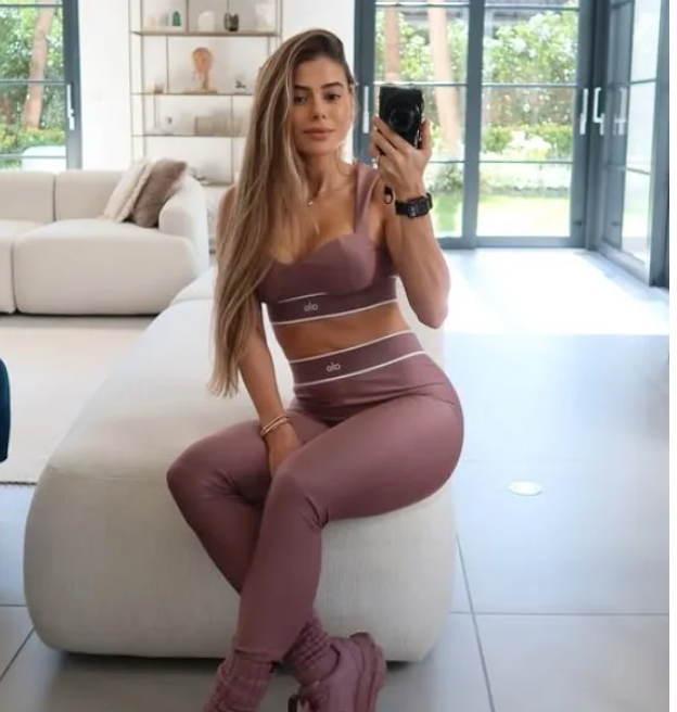 Điểm mặt những nàng WAGs đẹp nhất trận chung kết Champions League 7