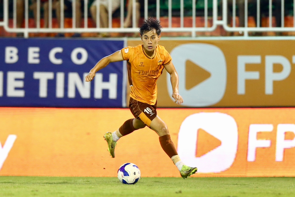 Trần Gia Bảo - sao mai phố núi khiến Hà Nội FC phải cúi đầu trước HAGL 1 Trần Gia Bảo - sao mai phố núi khiến Hà Nội FC phải cúi đầu trước HAGL 1