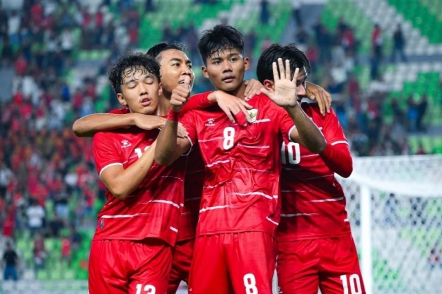 U19 Indonesia doi dien ap luc phai thang U19 Viet Nam