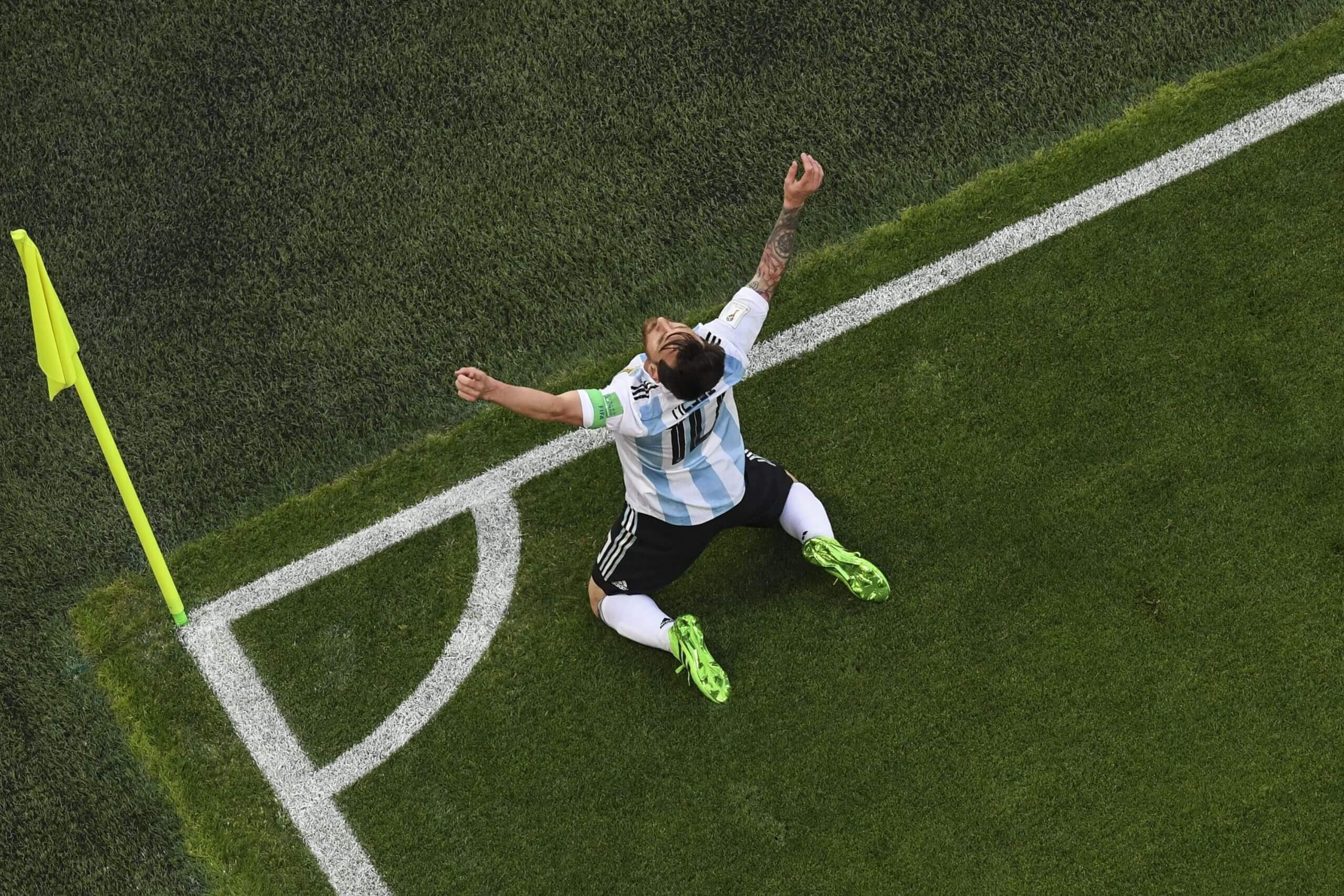 The Soccer 100 Lionel Messi, cầu thủ vĩ đại nhất mọi thời đại 4