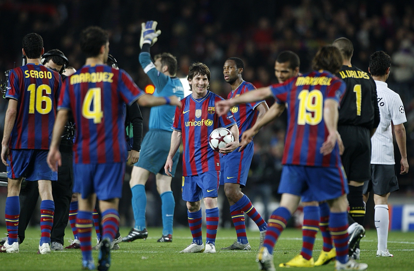 The Soccer 100 Lionel Messi, cầu thủ vĩ đại nhất mọi thời đại 3