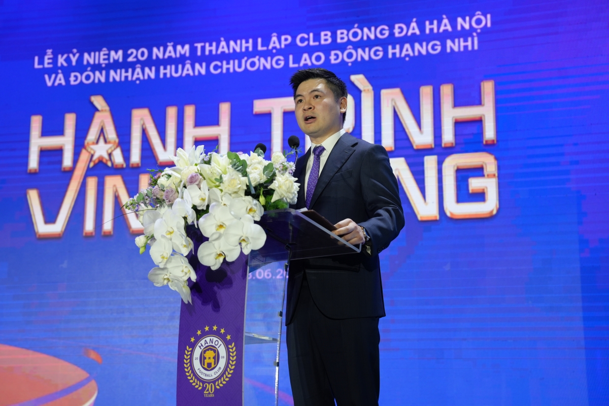 Hà Nội FC nhận Huân chương Lao động hạng Nhì 2