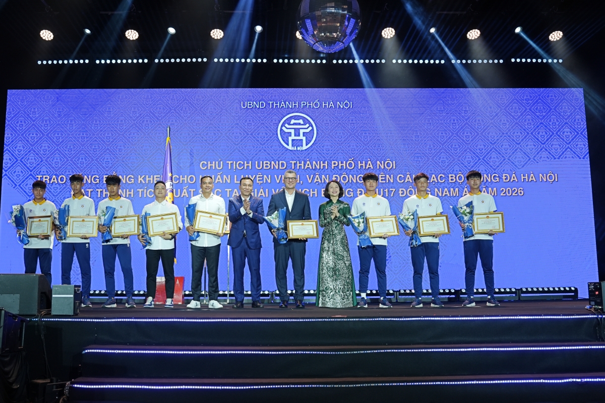 Hà Nội FC nhận Huân chương Lao động hạng Nhì 3