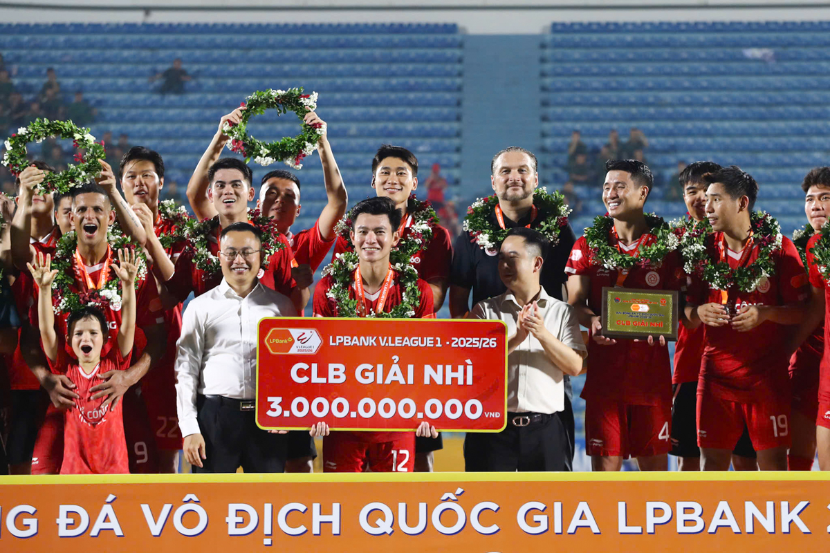 Nụ cười của Popov 1