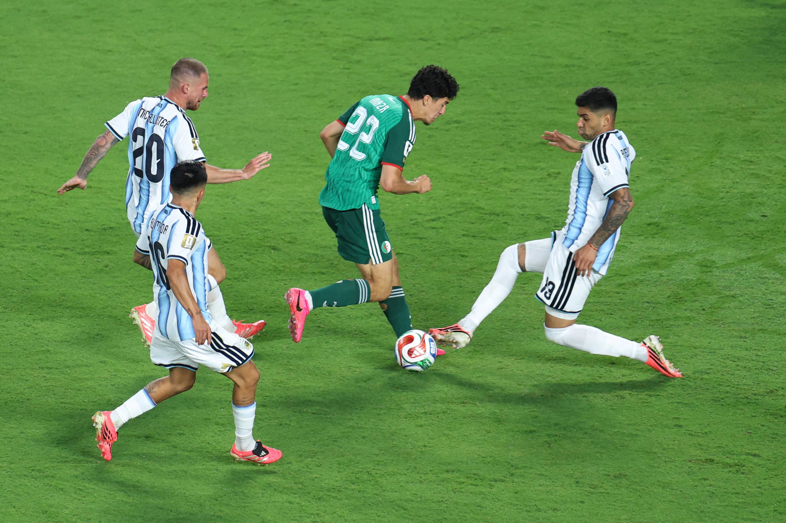 Cầu thủ gốc Việt tại World Cup 2026 khen Messi 1