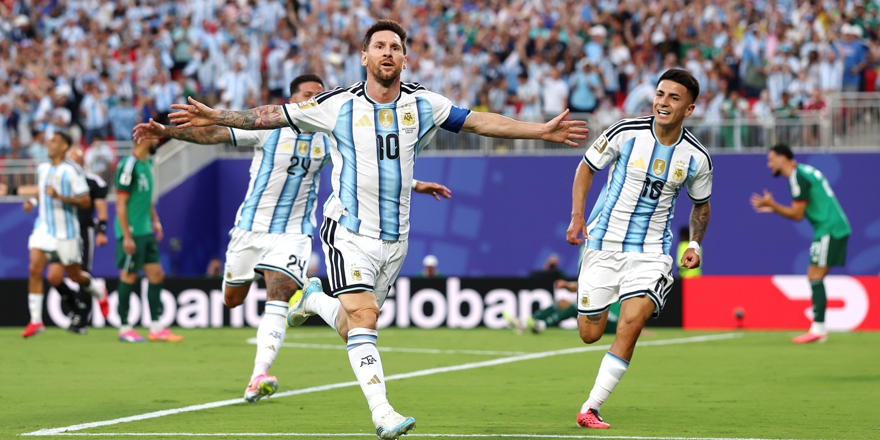 Chủ tịch FIFA ca ngợi Messi xuất sắc vượt thời gian 1