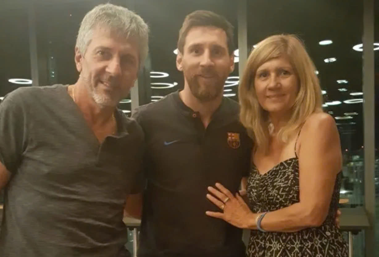 Hé lộ nguyên nhân khiến Messi bật khóc sau cú hat-trick lịch sử 1 Hé lộ nguyên nhân khiến Messi bật khóc sau cú hat-trick lịch sử 1