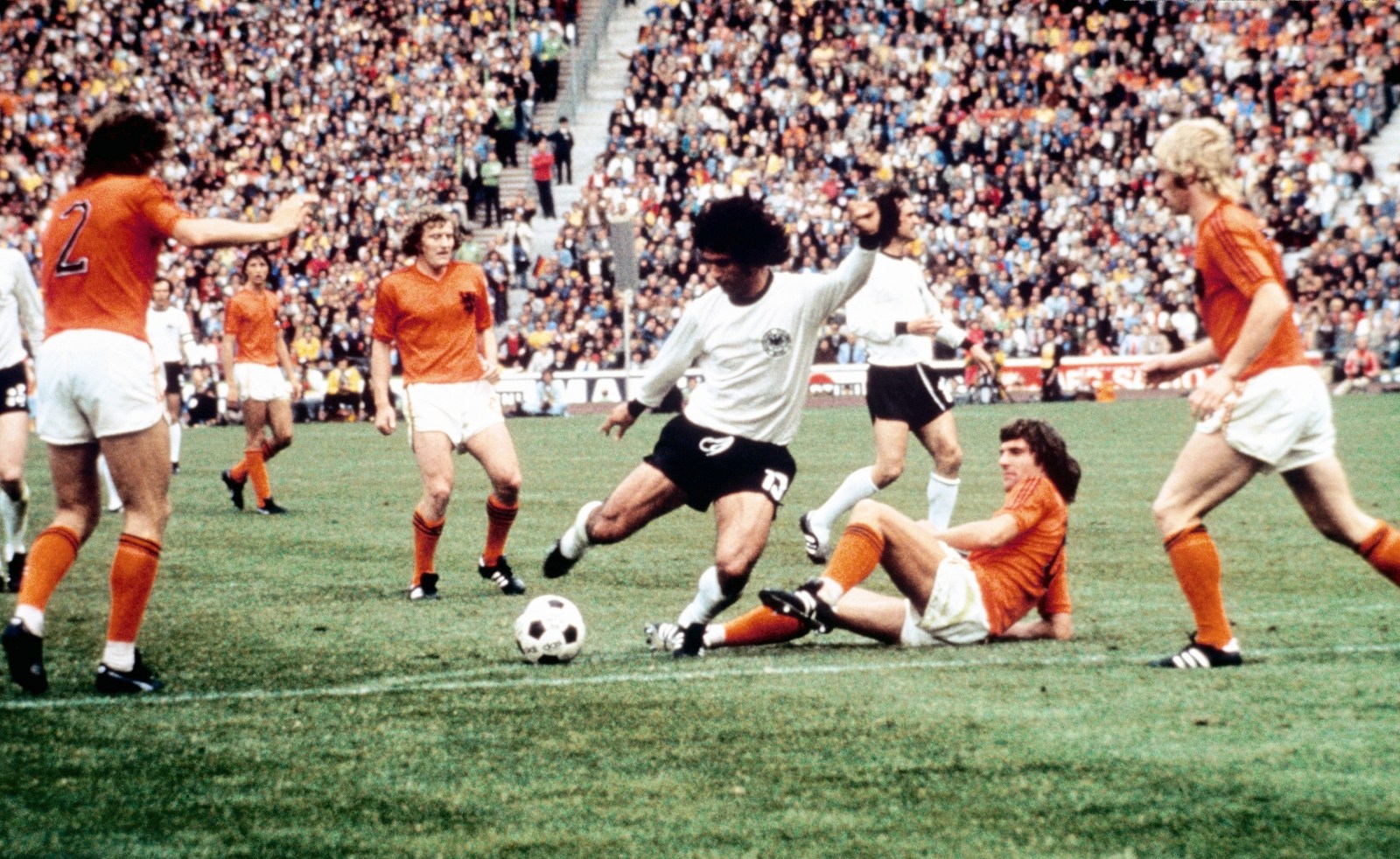 Cuộc đua vua phá lưới World Cup hấp dẫn nhất lịch sử 3 Cuộc đua vua phá lưới World Cup hấp dẫn nhất lịch sử 3