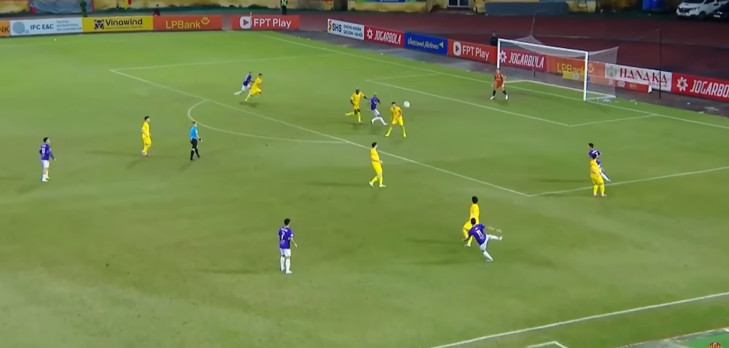 Hoàng Hên Số 10 mới La Masia của đội tuyển Việt Nam 2