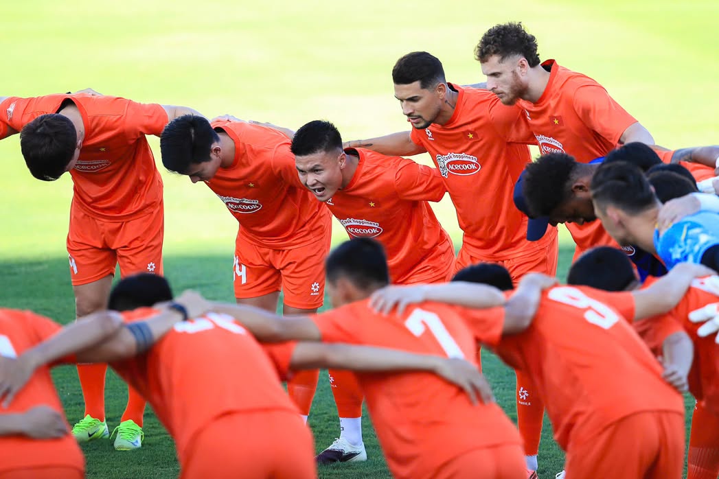 Hoàng Hên Số 10 mới La Masia của đội tuyển Việt Nam 10