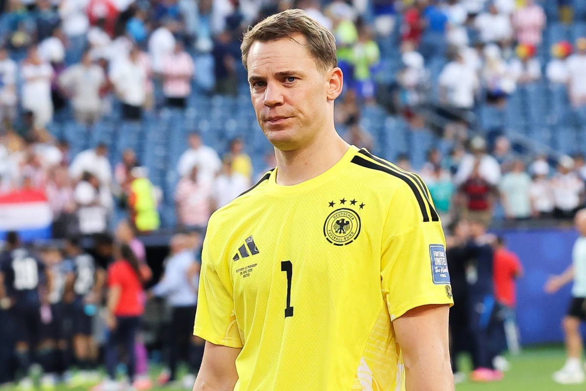 Manuel Neuer va dT duc dung buoc tren loat luan luu