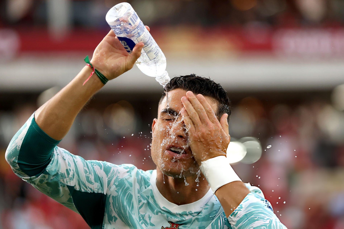 Màn chạm trán cảm xúc của Cristiano Ronaldo và Luka Modric 4