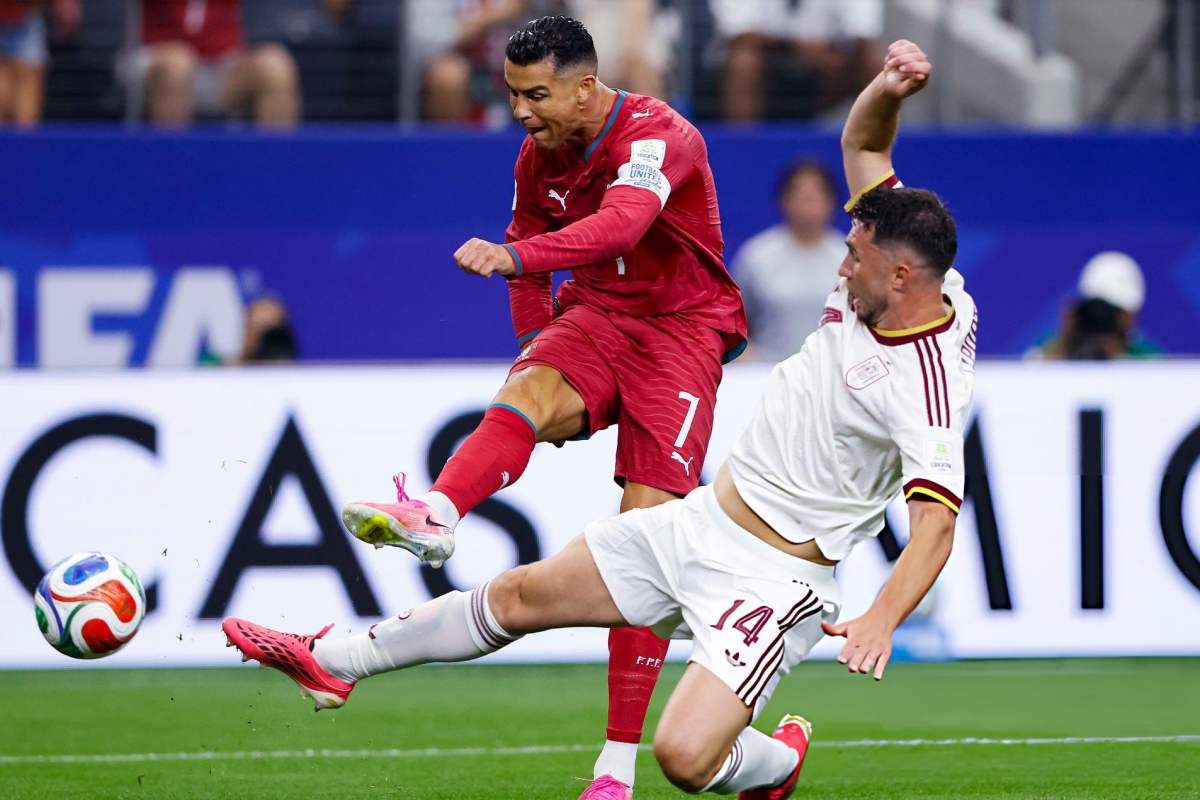 Cristiano Ronaldo Lần cuối cho một tình yêu 1
