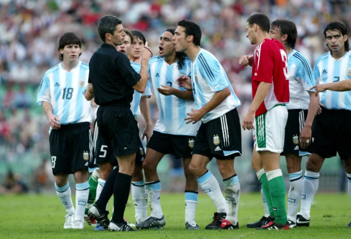 Lionel Messi và trận chiến lịch sử với người Anh 2 Lionel Messi và trận chiến lịch sử với người Anh 2