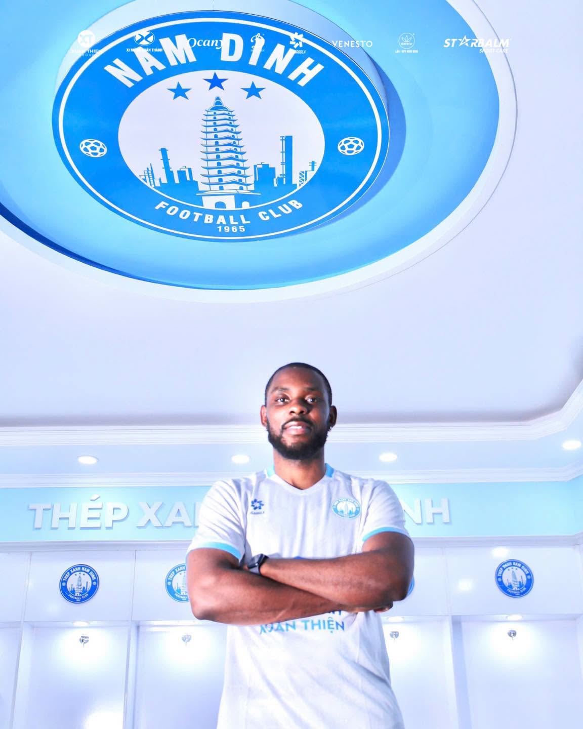 CLB Nam Định trình làng cựu tuyển thủ Cameroon thay Lucas Alves 1