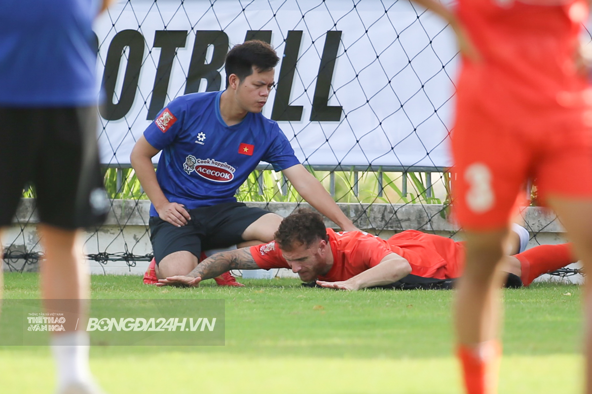 Tài Lộc, Văn Lâm chấn thương trước thềm ra quân ASEAN Cup 2026 2