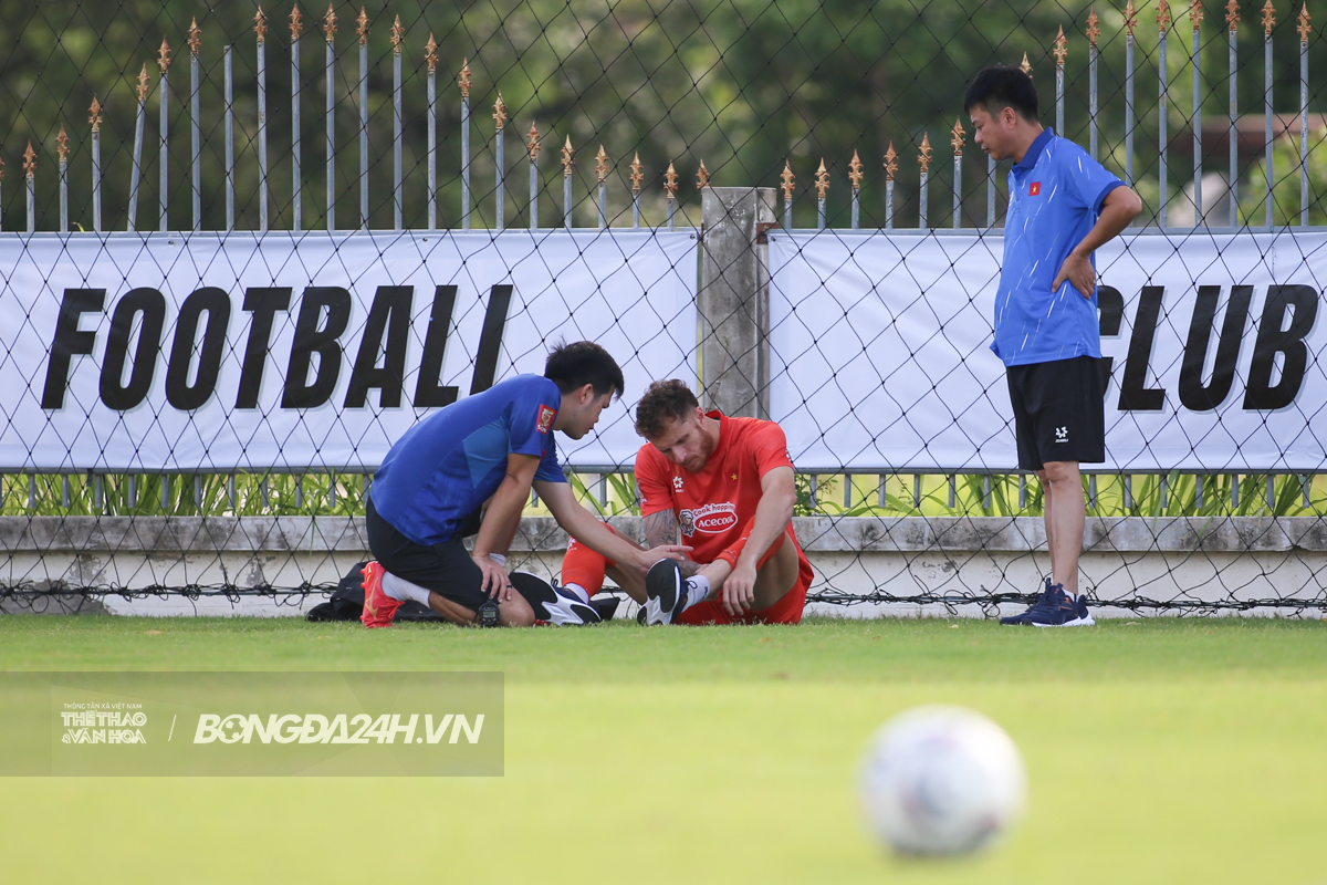 Tài Lộc, Văn Lâm chấn thương trước thềm ra quân ASEAN Cup 2026 1