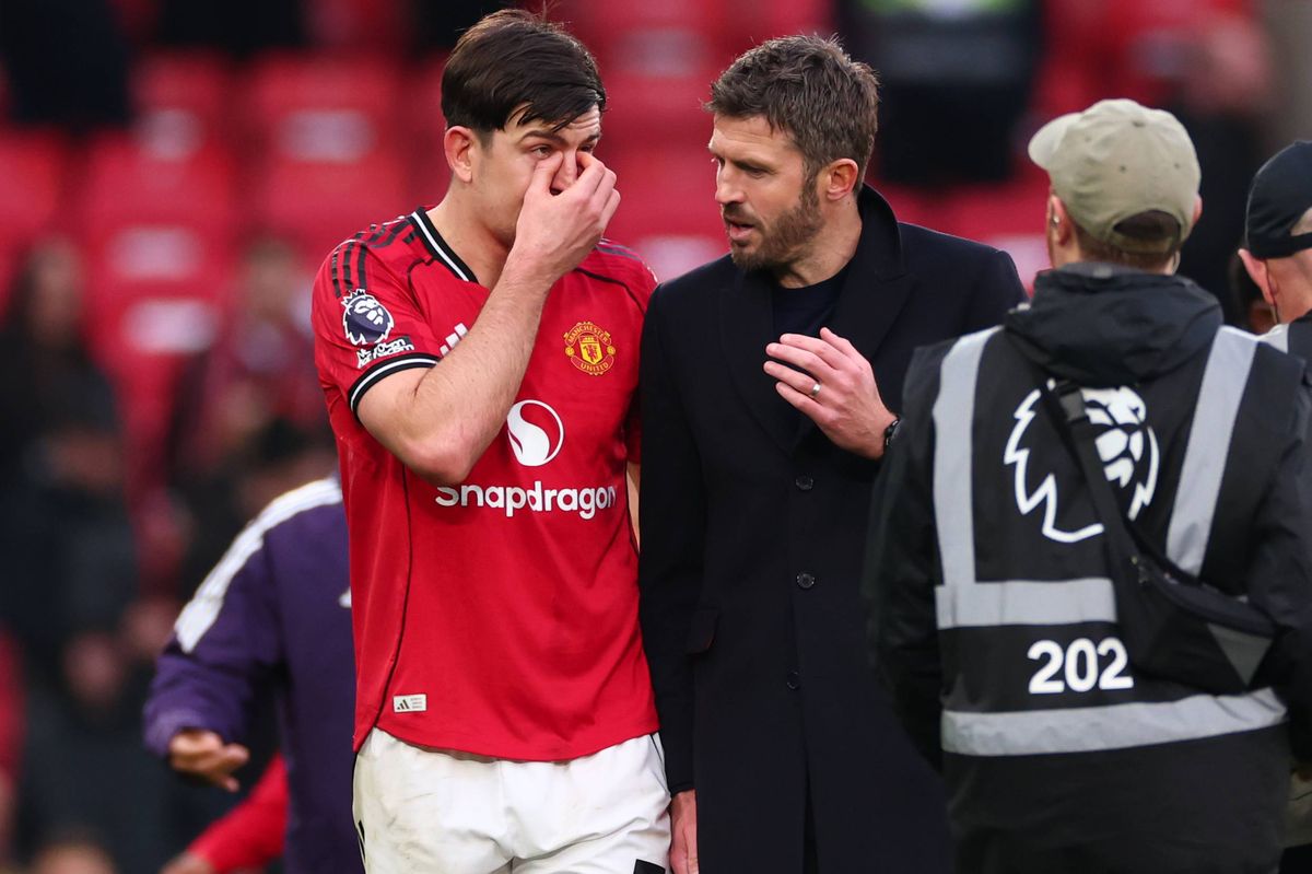 Man Utd và nỗi lo nhân sự ở vị trí trung vệ trong mùa giải mới 2 Man Utd và nỗi lo nhân sự ở vị trí trung vệ trong mùa giải mới 2
