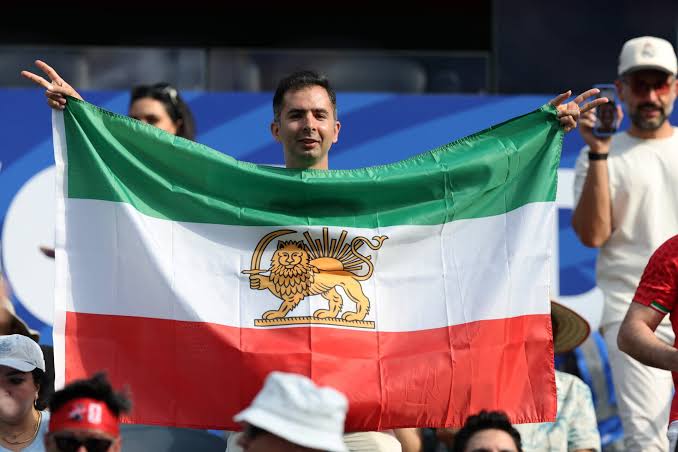 World Cup đã kết thúc, nhưng cuộc chiến của Infantino mới đầu 2