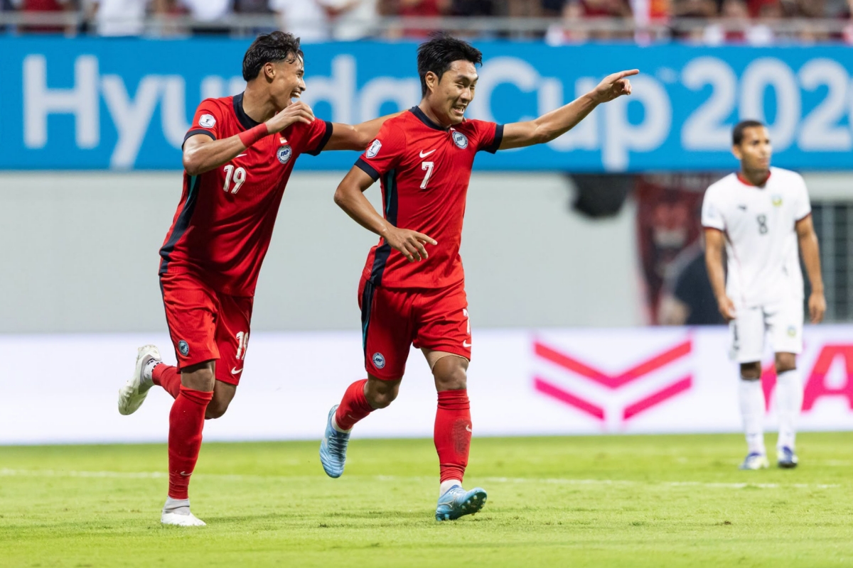 Tien ve Song Ui Young cua dT Singapore