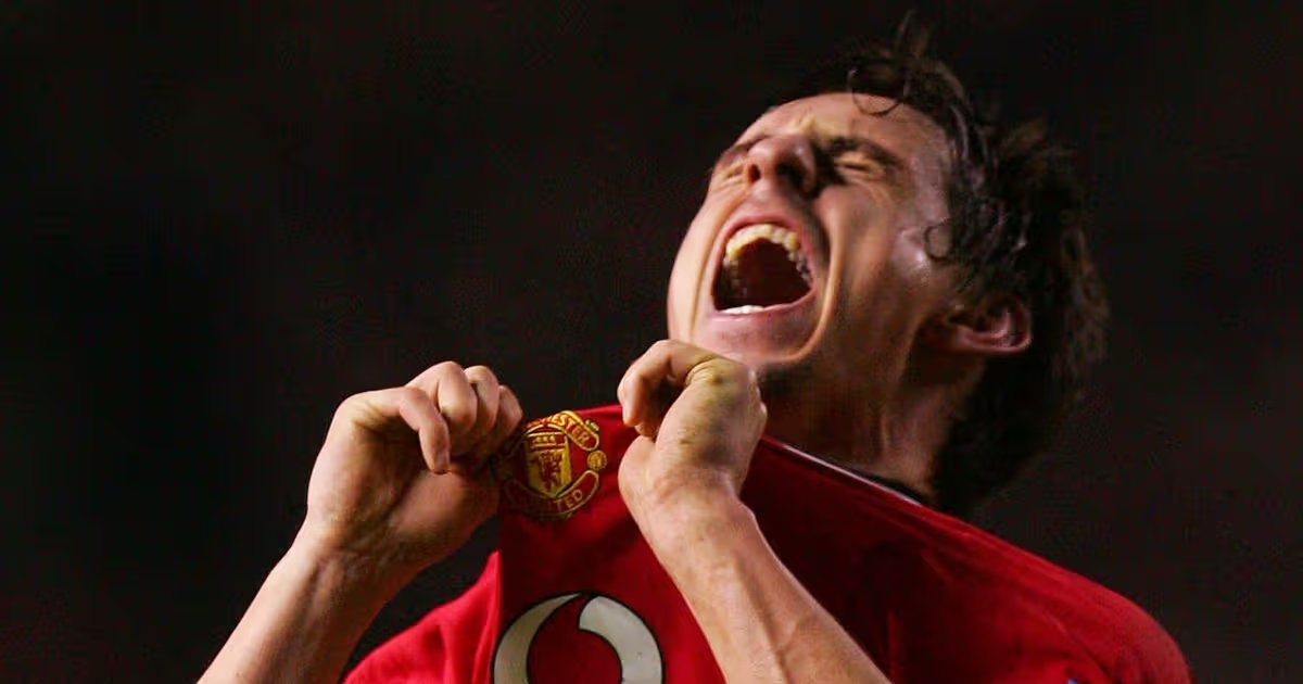 Trước khi là một BLV gây tranh cãi, huyền thoại Man Utd - Gary Neville là cầu thủ như thế nào 3 Trước khi là một BLV gây tranh cãi, huyền thoại Man Utd - Gary Neville là cầu thủ như thế nào 3