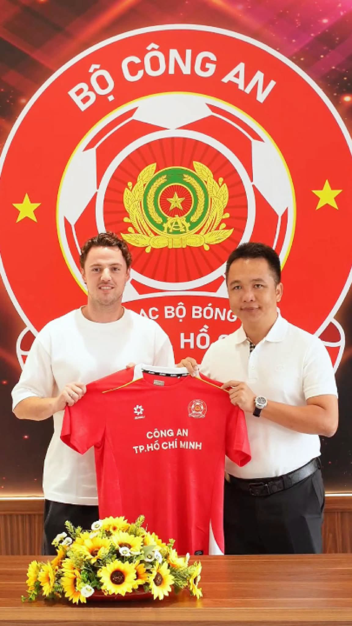 CLB CATPHCM ra mắt ngôi sao trưởng thành từ lò PSV Eindhoven 1 CLB CATPHCM ra mắt ngôi sao trưởng thành từ lò PSV Eindhoven 1