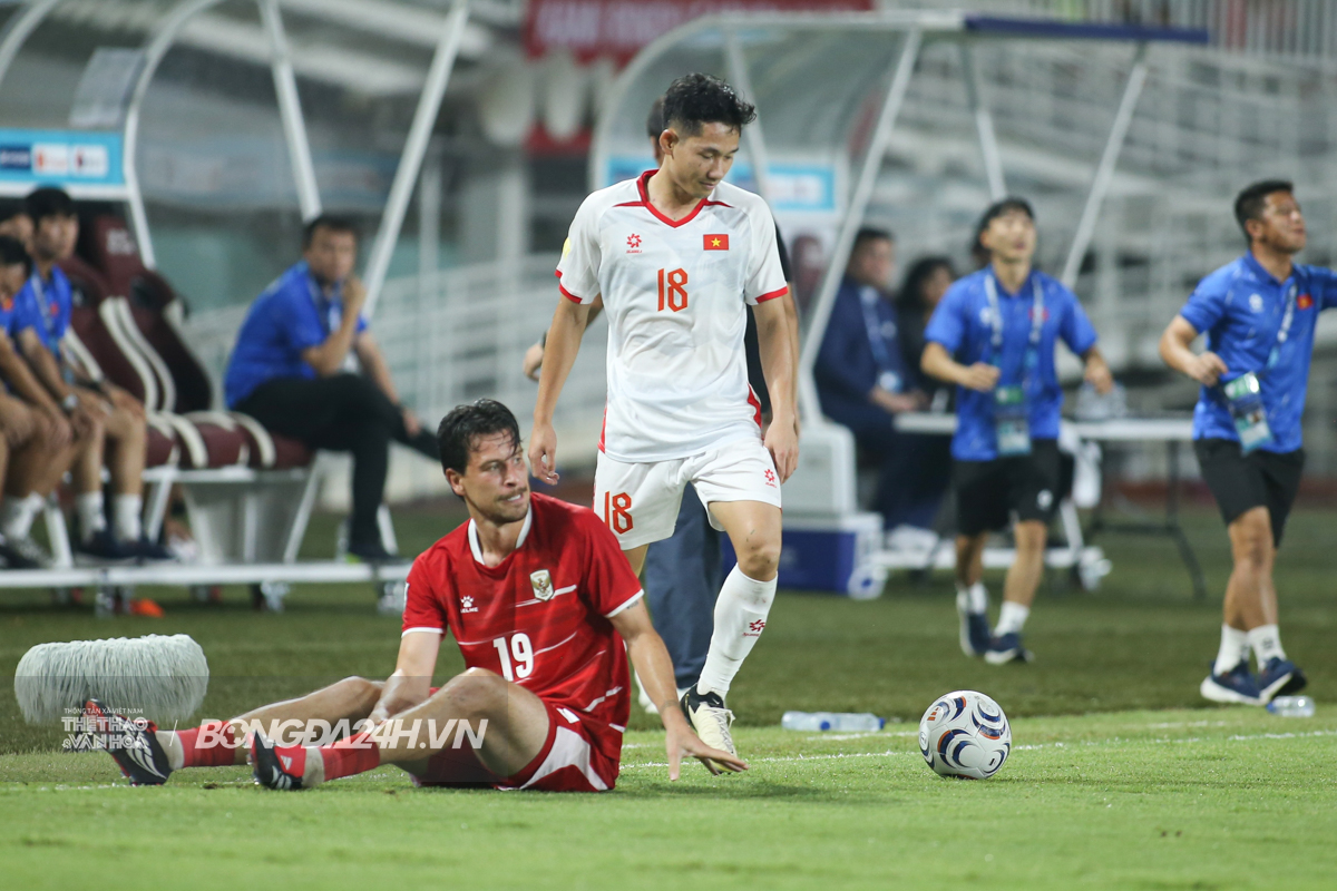 Thom Haye Hai Long Viet Nam vs Indonesia 3/8