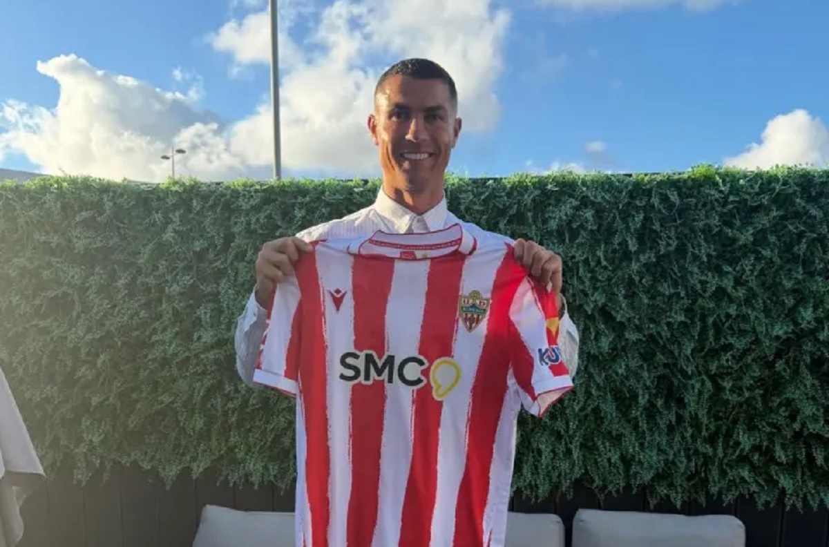 Đội bóng của Ronaldo đánh bại chính CLB Ronaldo đang khoác áo 1