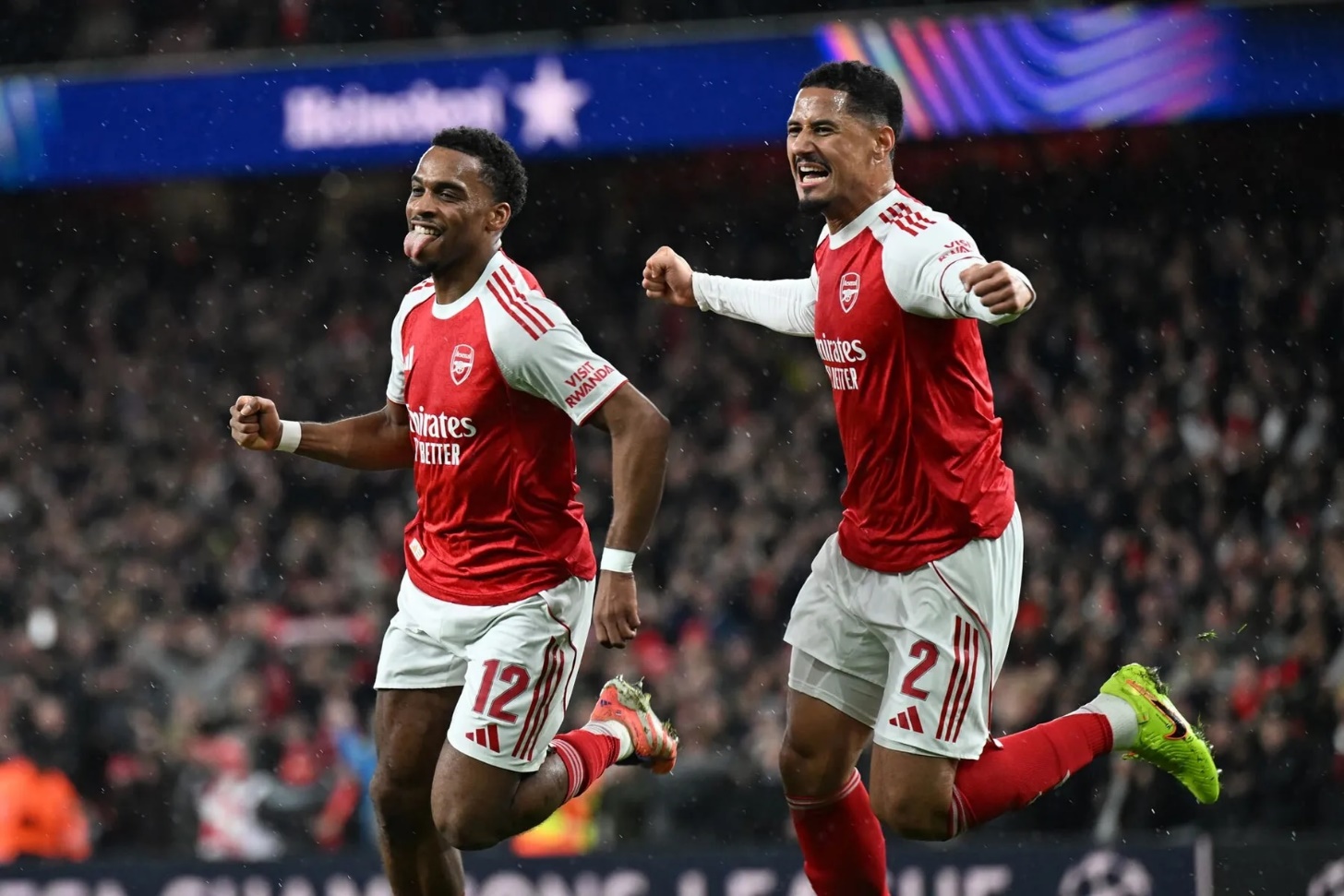 Gặp khó giai đoạn tiền mùa giải, vấn đề thực sự của Arsenal là gì 2