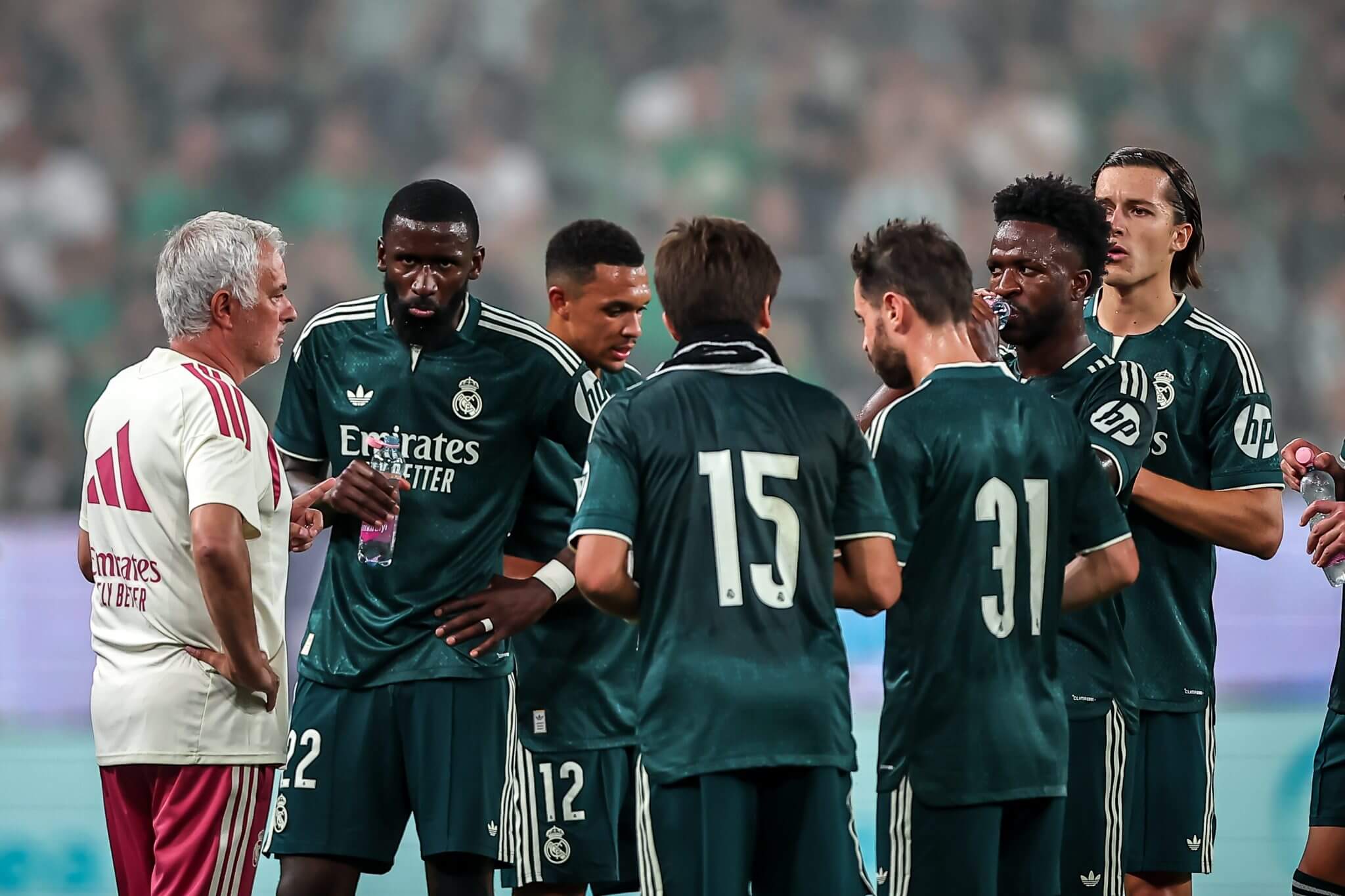 Toàn cảnh thương vụ gia hạn của Vinicius Jr với Real Madrid - Arsenal đã gần Vinicius như thế nào 4 Toàn cảnh thương vụ gia hạn của Vinicius Jr với Real Madrid - Arsenal đã gần Vinicius như thế nào 4
