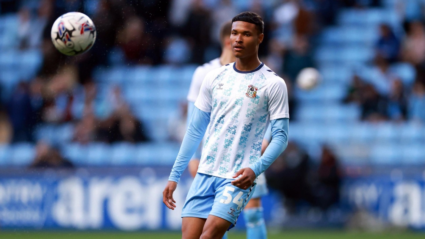 Những cậu bé có tiềm năng bứt phá cao nhất ở Premier league 202627 7 Những cậu bé có tiềm năng bứt phá cao nhất ở Premier league 202627 7