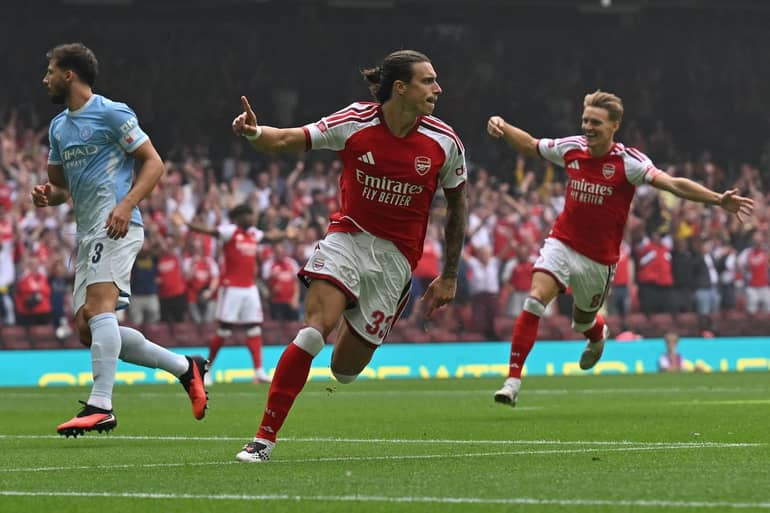 Đè bẹp Man City, Arsenal đoạt Siêu cúp Anh 2026 1