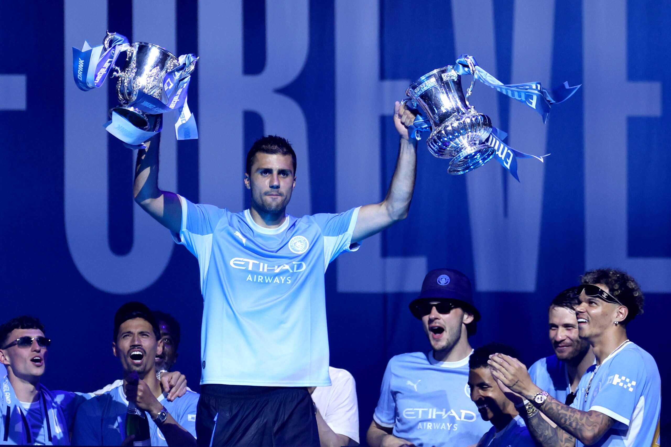 Barca đã nẫng tay trên Real Madrid trong thương vụ Rodri như thế nào 4 Barca đã nẫng tay trên Real Madrid trong thương vụ Rodri như thế nào 4