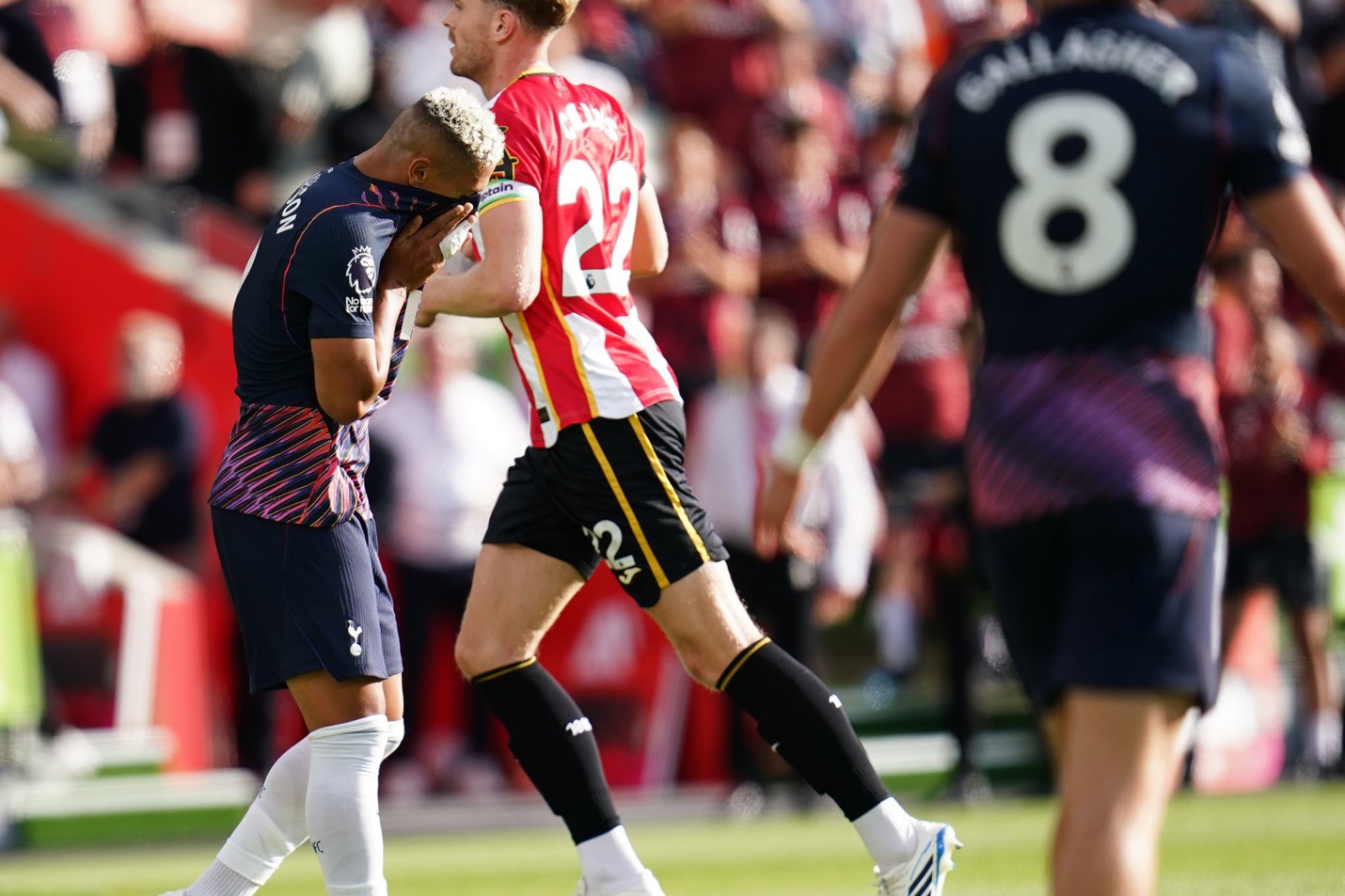 De Zerbi sai ở đâu trong ngày ra quân Premier league 202627 1