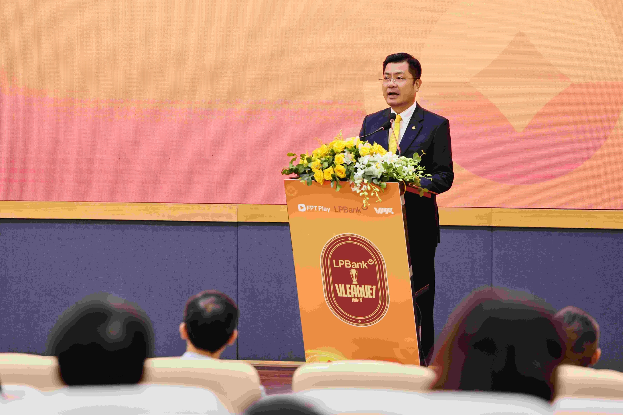 LPBank tiếp tục là nhà tài trợ chính VLeague 1 mùa giải 202627 1 LPBank tiếp tục là nhà tài trợ chính VLeague 1 mùa giải 202627 1