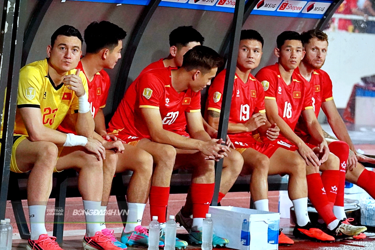 Quang Hải nhận cúp từ Chủ tịch FIFA, hướng đến chinh phục mục tiêu mới 6