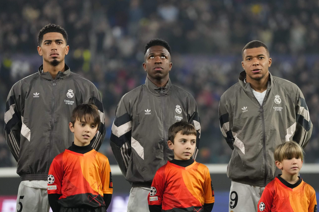 Real Madrid đang hành động rất khó hiểu hè này Rốt cuộc họ đang làm gì vậy 1 Real Madrid đang hành động rất khó hiểu hè này Rốt cuộc họ đang làm gì vậy 1