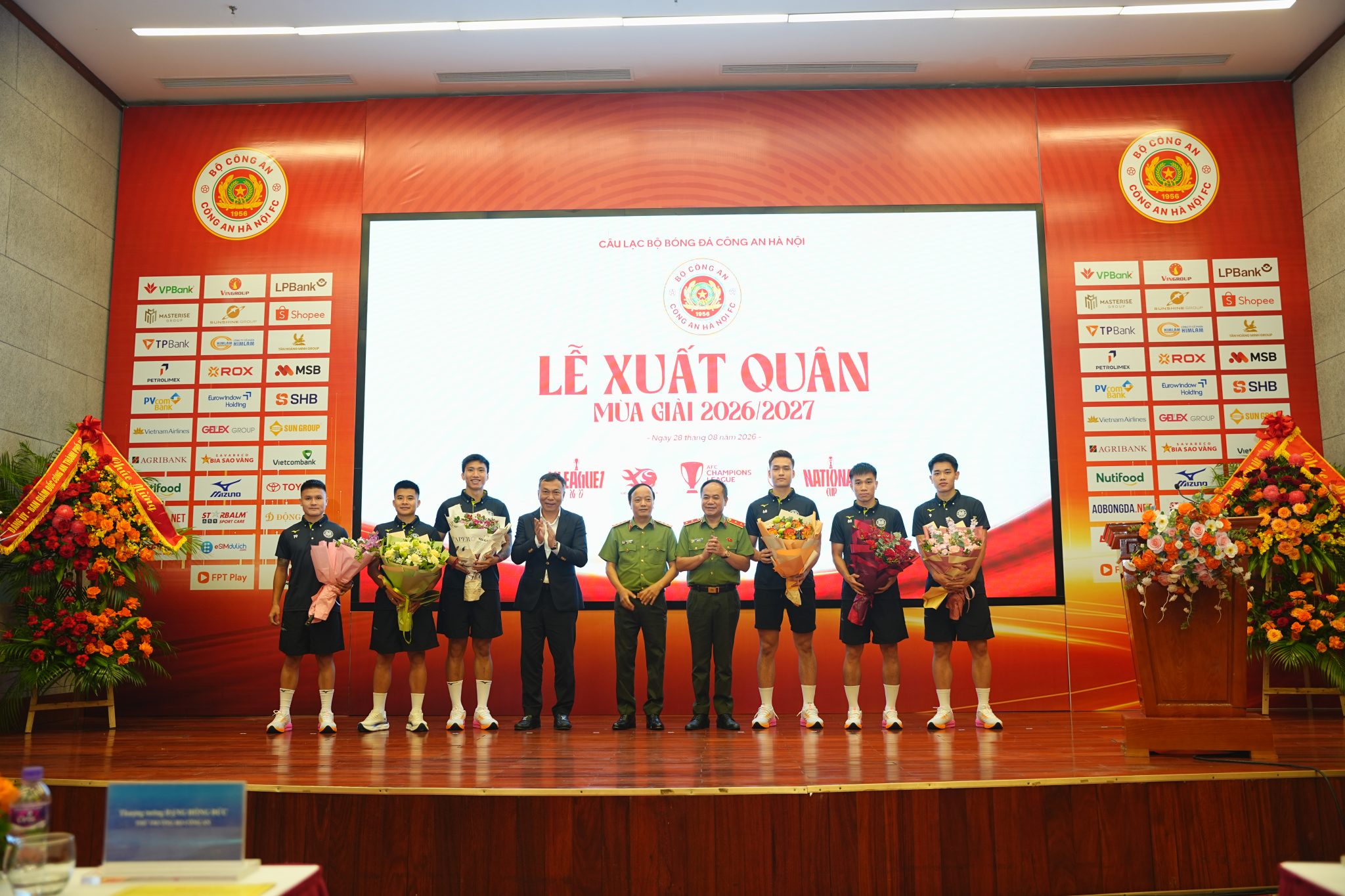 CLB CAHN tuyên dương 6 thành viên dự ASEAN Cup2026 1 CLB CAHN tuyên dương 6 thành viên dự ASEAN Cup2026 1